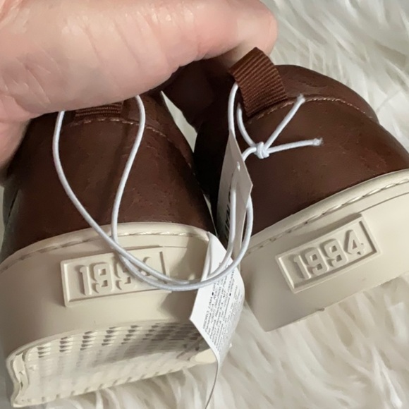 Old Navy Chestnut Slip-On Sneakers - Picture 7 of 8